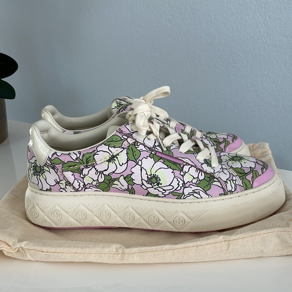 Tory Burch ladybug sneakers. Size: 10M - Picture 3 of 9